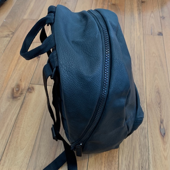 Adidas Mini/Small Backpack - Picture 2 of 5